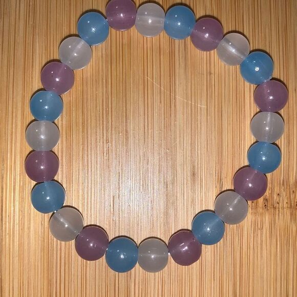 Handmade Blue Purple Gray Glass Bracelet Strechy String OSFM 6.2 - Picture 2 of 2